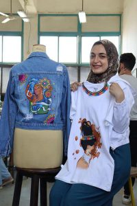كلية الفنون التطبيقية جامعة حلوان تنظم معرض لتصميم الملابس وإعادة تدويرها