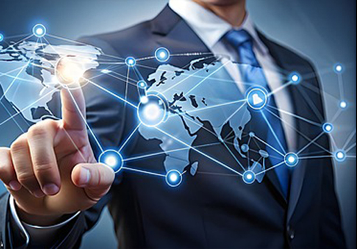 تطوير وإدارة شبكات الحرم الجامعي وضمان استقرار الإنترنت